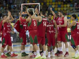 El Tri de basquetbol clasificó por primera vez a la siguiente ronda en un Mundial; la última vez que jugó contra EU ganó. MEXSPORT /