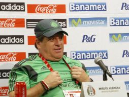 Miguel Herrera y su equipo darán prioridad a la Copa Oro, que da el pase a la Confederaciones. EFE /