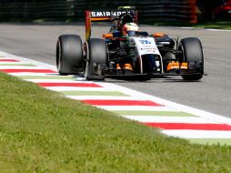 El piloto mexicano saldrá décimo mañana domingo en el Gran Premio de Italia. EFE /