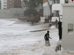 Vista general de las afectaciones del huracán en el puerto de Mazatlán. EFE /