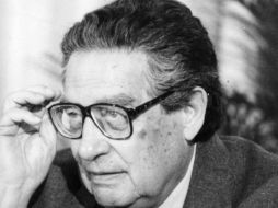 La colección incluye textos de autores como Octavio Paz (1914-1998). ARCHIVO /