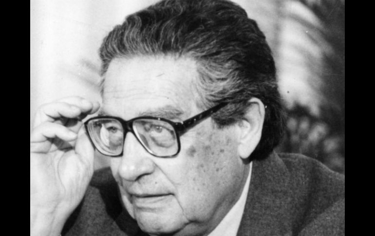 La colección incluye textos de autores como Octavio Paz (1914-1998). ARCHIVO /