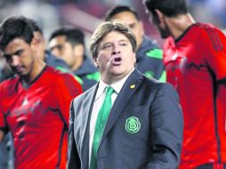 Ex entrenadores de la Selección ven en Miguel Herrera a un hombre que sabe encabezar el proceso del Tri rumbo a los compromisos de 2015 EFE /