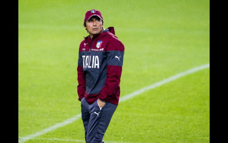 Antonio Conte devolvió la esperanza a su afición tras la victoria por 2-0 a Holanda en partido amistoso. EFE  F. Singer  /