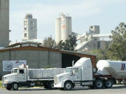 La empresa resultante de la fusión sumará nueve plantas; produccirá de 13 millones de toneladas de cemento. EL INFORMADOR ARCHIVO /