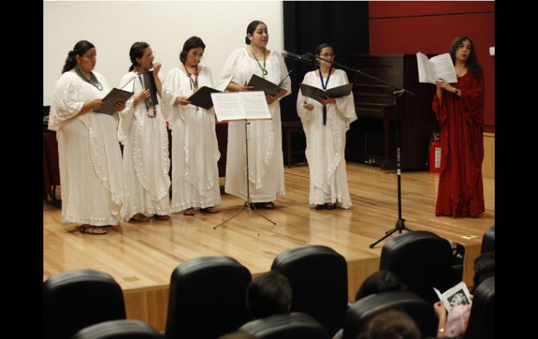 La agrupación busca conservar las lenguas originarias y difundir el acervo cultural de México a nivel internacional. NTX  ARCHIVO  /