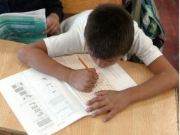 La nueva prueba conservará la evaluación en matemáticas, español e incluirá otras materias que aún no se definen. EL INFORMADOR ARCHIVO /