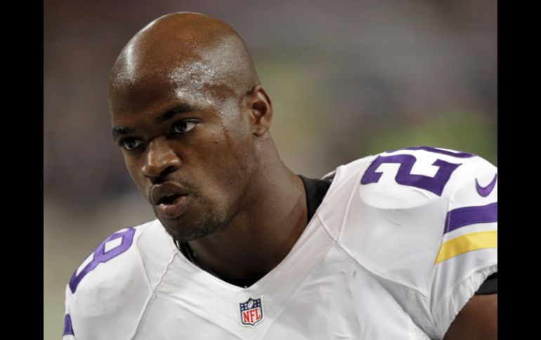 Adrian Peterson habría cometido la agresión en mayo pasado. AP ARCHIVO /