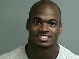 Adrian Peterson es acusado de agresión a un menor de edad con negligencia temeraria o penal. AP  Sheriff del Condado de Montgomery  /