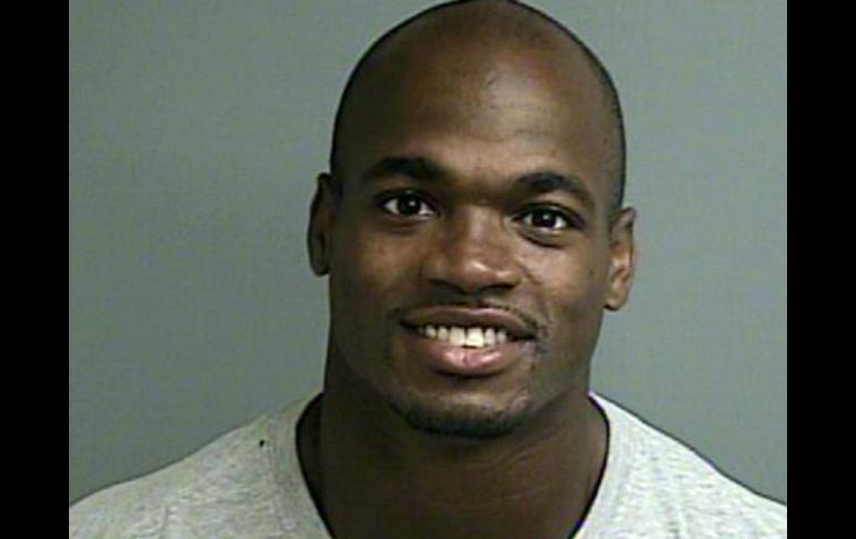 Adrian Peterson es acusado de agresión a un menor de edad con negligencia temeraria o penal. AP  Sheriff del Condado de Montgomery  /