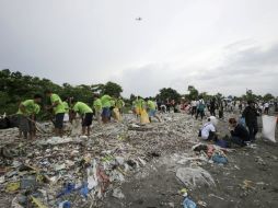 El tifón 'Kalmaegi' se acercaba al norte de Filipinas cuando ocurrió el accidente. AP  B.Márquez  /