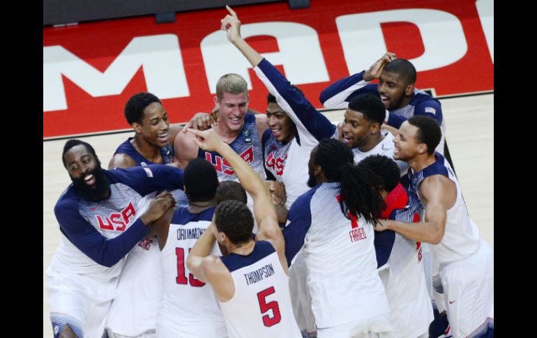 Estados Unidos es el tercer equipo de la historia en ganar dos Copas del Mundo consecutivas. AP  M. Fernandez.  /