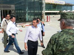 Ayer, Peña Nieto recorrió las zonas afectadas por 'Odile' en Baja California Sur. NTX ARCHIVO /