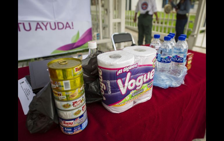 Los ciudadanos podrán ayudar con productos como atún, sardinas, sopas, papel de baño, agua embotellada, entre otros. EL INFORMADOR ARCHIVO /