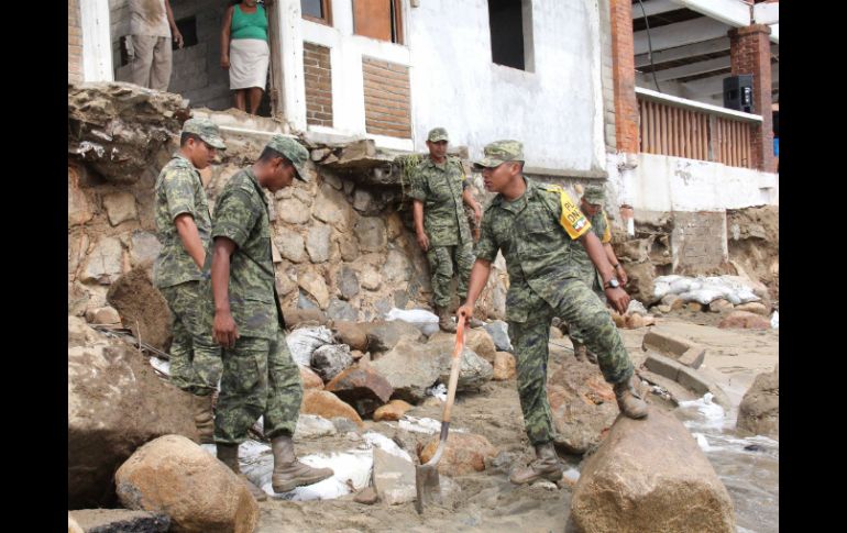 El Ejército aplica el Plan DN-lll en la comunidad de Pie de la Cuesta, perteneciente a Acapulco. NTX /