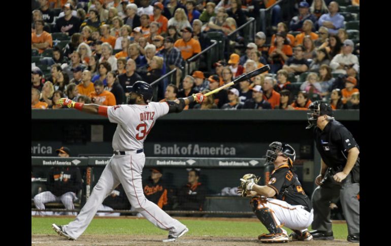 David Ortiz impuso por octava ocasión marca de club, al superar sus propios números de 30-100. AP  P. Semansky  /