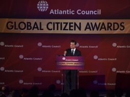 El Presidente realiza la declaración al recibir el Premio Ciudadano Global, que otorga el Atlantic Council. NTX  /