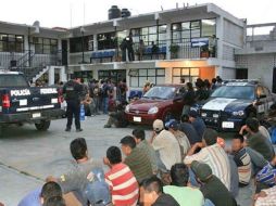 Los inmigrantes habían pagado entre 250 y 500 pesos para viajar a Tuxtla Gutiérrez. SUN / ARCHIVO