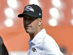 John Harbaugh, coach de los Cuervos de Baltimore admitió que apoyó a Ray Rice cuando surgió el primer video en febrero. AP / D. Richard