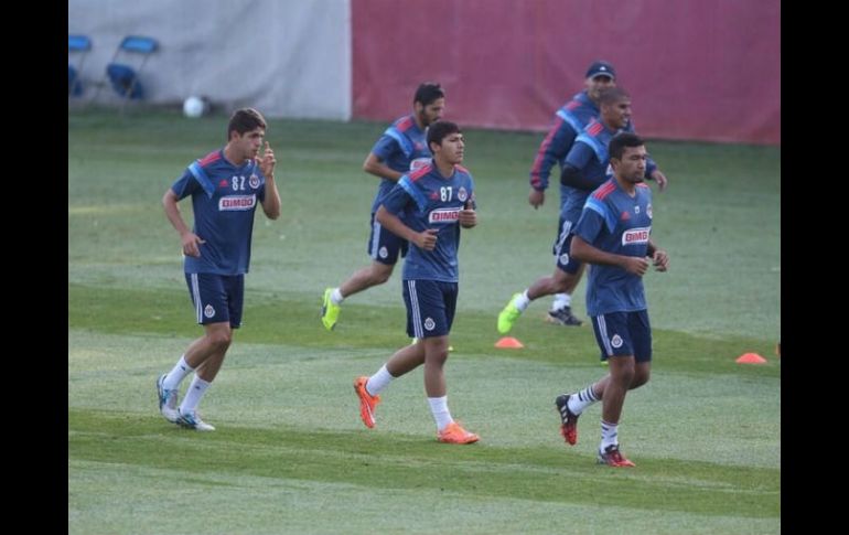 Los jugadores de las Chivas realizaron su entrenamiento en Verde Valle. TWITTER / @Chivas