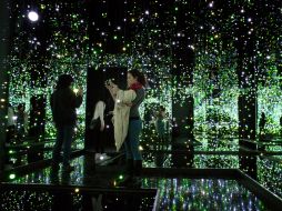 Obras tan emblemáticas como 'Infinity Mirror Room' se presentan por primera vez en México. AP / R. Blackwell