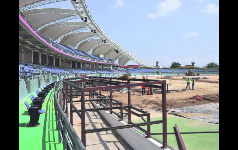 La pista del Estadio de Atletismo es la única en México hecha con el compuesto Conipur M, y una de nueve que hay en el mundo. ESPECIAL /