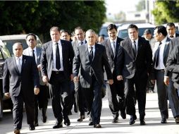 Enrique Aubry , uno de los políticos que asisten al funeral de Gabriel Gómez Michel en el municipio de El Grullo. ESPECIAL /