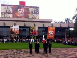 Salvador Cienfuegos asiste al seminario ''la Defensa nacional del Estado mexicano''. TWITTER / @anahuac