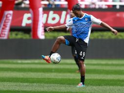 Ignacio Ambriz pide paciencia para el jugador, señalando que la gente espera que Ronaldinho se cargue el equipo. EL INFORMADOR / ARCHIVO.