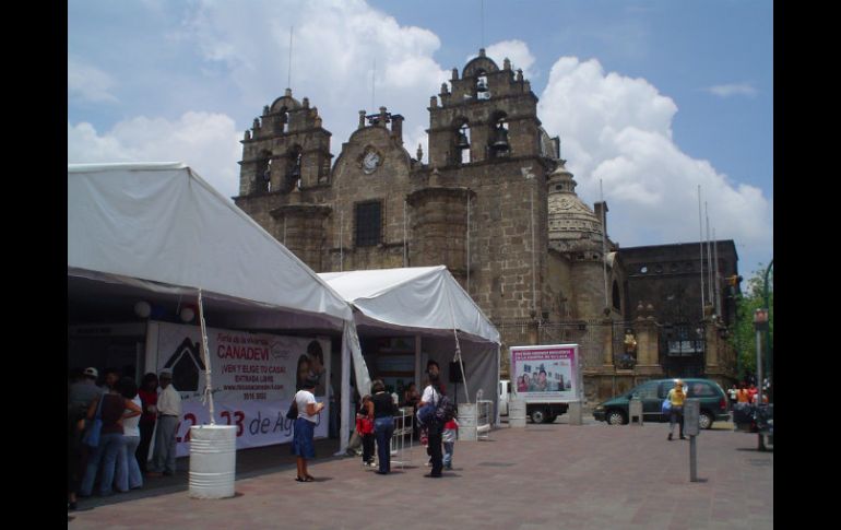 En la Feria de Vivienda participan 18 expositores desarrolladores de vivienda. ESPECIAL / Canadevi