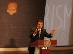 Peña Nieto, durante su participación en  la ceremonia con motivo del Día Mundial del Turismo en el Teatro Degollado. EL INFORMADOR / A. Hernández