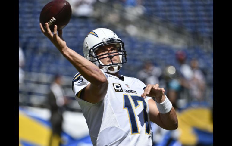 Philip Rivers pasó para 377 yardas y tres touchdowns. AP / D. Poroy