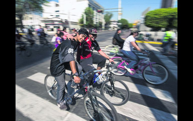 Paseo dominical. La Vía fue implementada desde hace más de una década en la Zona Metropolitana de Guadalajara. EL INFORMADOR / J. Mendoza