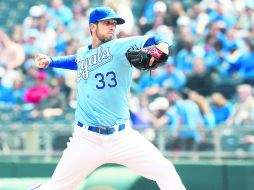 James Shields será el encargado de abrir el primer partido de postemporada de los Reales. ESPECIAL /