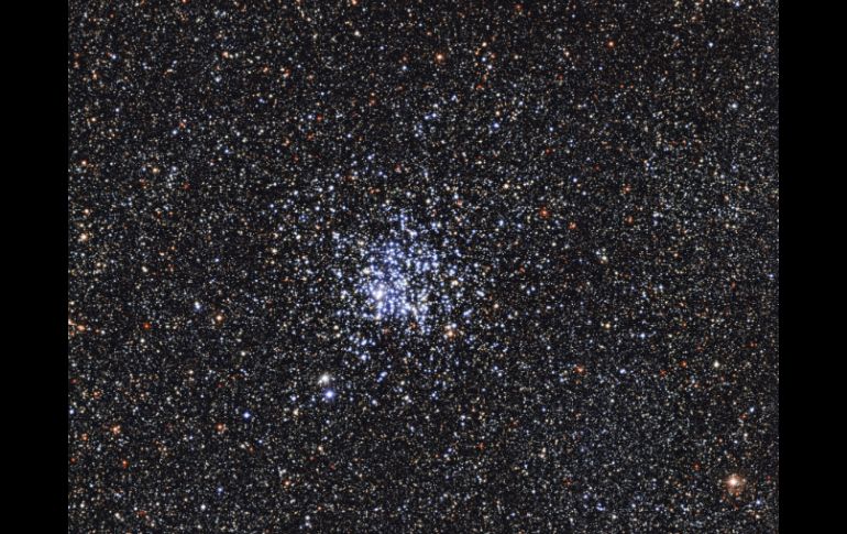 Messier 11, que alberga a cerca de tres mil estrellas. EFE / ESO