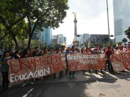 Estudiantes del IPN y de la UNAM participarán en la marcha para conmemorar la masacre del 2 de octubre de 1968. EFE / S. Gutiérrez