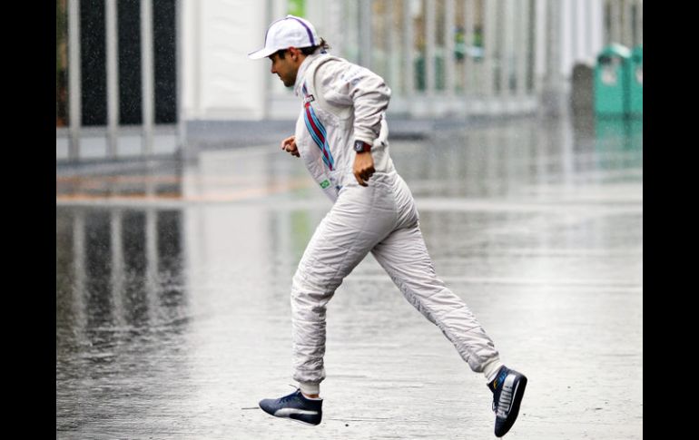 Felipe Massa. En 2004, otro meteoro obligó a alterar la hora en la que se correría el Gran Premio de Japón. EFE / S. Suki