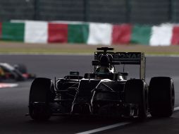 Lewis Hamilton estuvo en pista durante 28 vueltas y superó a su compañero de equipo, el alemán Nico Rosberg. AFP /  T. Kitamura