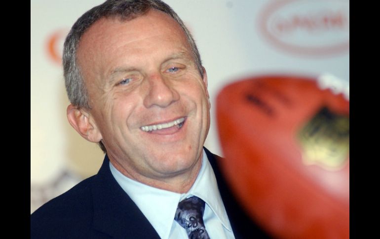 En el acto a efectuarse mañana en el estadio de CU, estará el ex quarterback Joe Montana, quien recibirá un homenaje a su trayectoria. NTX / ARCHIVO