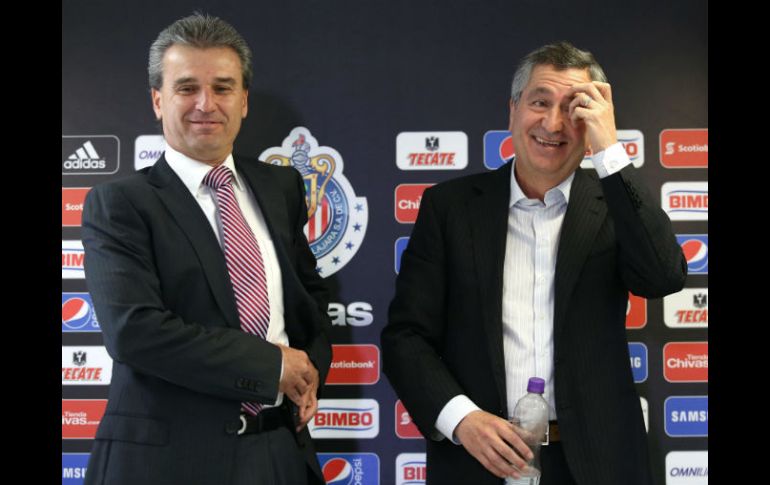 Néstor de la Torre aseguró que aceptó regresar a Chivas, ya que para él es algo más trabajo, ya que el equipo forma parte de su vida. EFE / U. Basurto