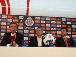 'Chepo' de la Torre fue presentado esta tarde como el nuevo director técnico de Chivas. TWITTER / @Chivas