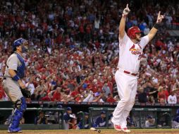 Los Cardenales fueron impulsador por el jonrón de tres carreras de Matt Adams. AP / Jeff Roberson