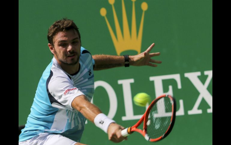 Wawrinka fue despachado por Simon por 5-7, 7-5, 6-4. EFE / D. Azubel