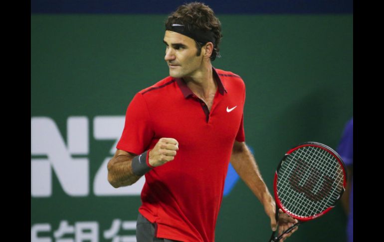 Federer se tomó casi tres horas para derrotar a Mayer. EFE / D. Azubel