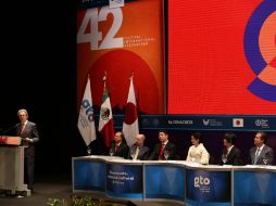 En la ceremonia inaugural estuvieron presentes el presidente de Conaculta, El gobernador de Gto, el embajador de Japón, entre otros. EFE / U. Basurto.