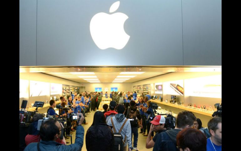 Este año, el valor en el mercado de Apple, sobrepasa los 100 mil millones de dólares. AP / ARCHIVO