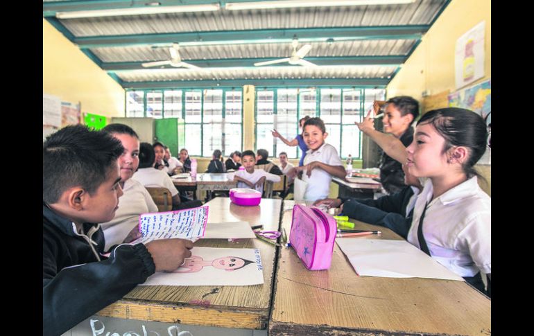 En este ciclo escolar se entregarán un millón y medio de credenciales gratuitas, con la que podrán acceder a transporte y bibliotecas, EL INFORMADOR / A. Hernández