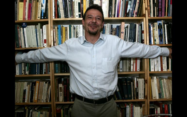 'Aquí descubrí a los 15 o 16 años esa concesión del paraíso que son las librerías', comparte el Álvaro Enrigue. SUN / ARCHIVO