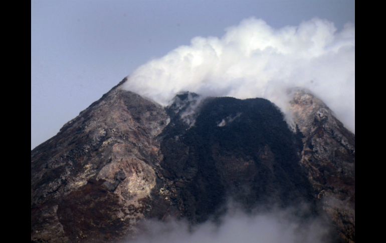 El Mayón es uno de los volcanes más activos de Filipinas; ha entrado en erupción casi medio centenar de veces en los últimos 500 años. AFP / Phivolcs