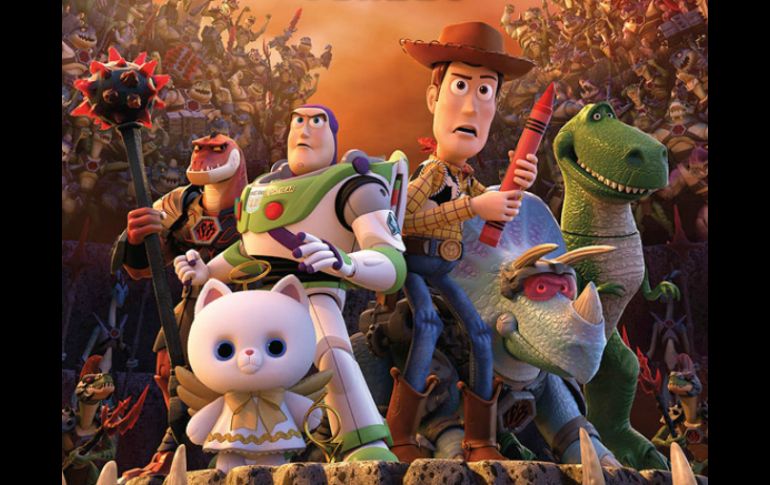 Woody y Buzz explorarán un lugar desconocido lleno de juguetes de acción de dinosaurios. ESPECIAL / Disney